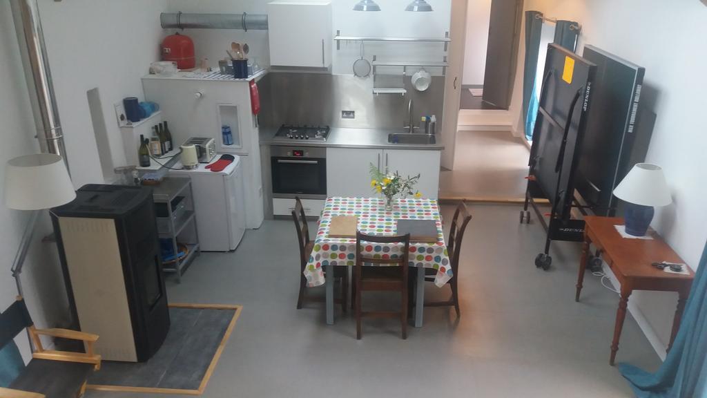 Villa Rhiwiau Self Catering à Carmarthen Extérieur photo